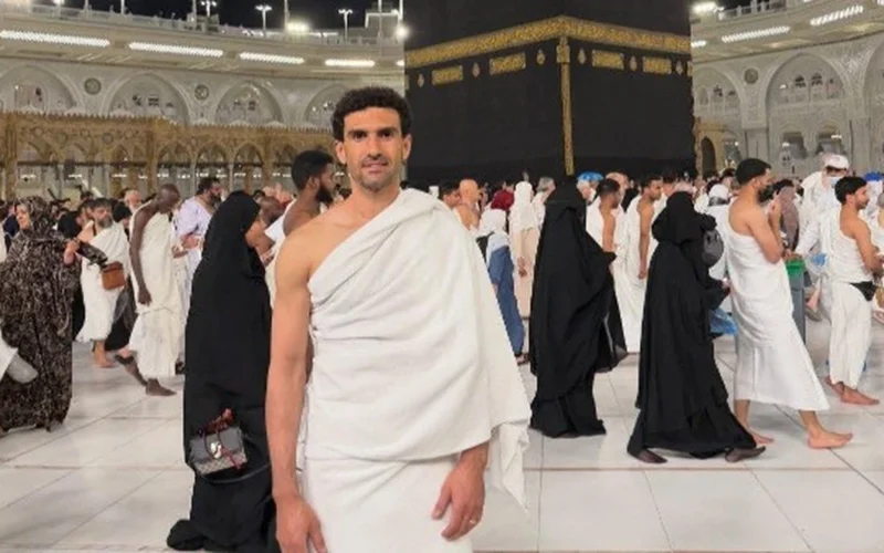 محمد عواد ينشر صورًا من داخل الحرم قبل مواجهة الزمالك والاتحاد